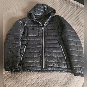 Kenneth Cole New York Black Lightweight Puffer Jacket